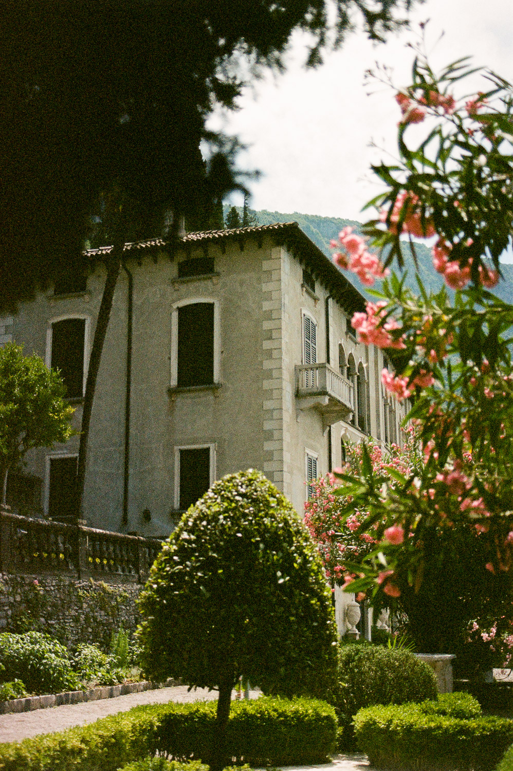 bellagio on lake como, italy — europe film photographer capturing travel landscapes 
