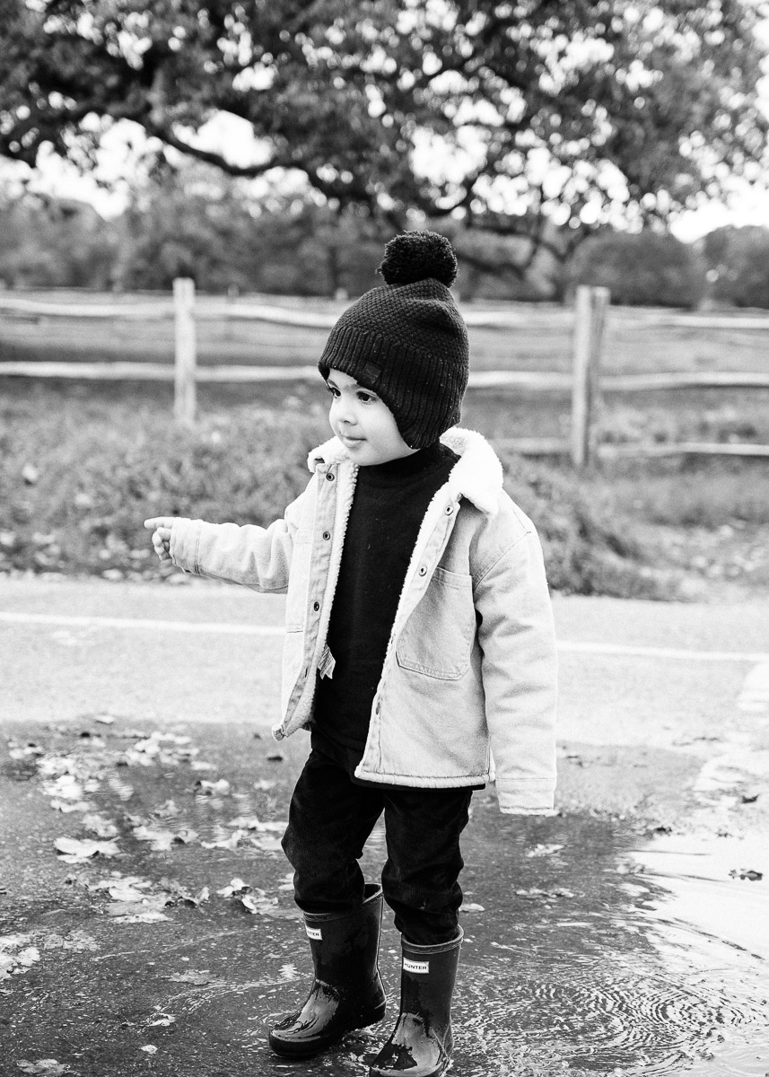 capturing motherhood in west london's bushy park