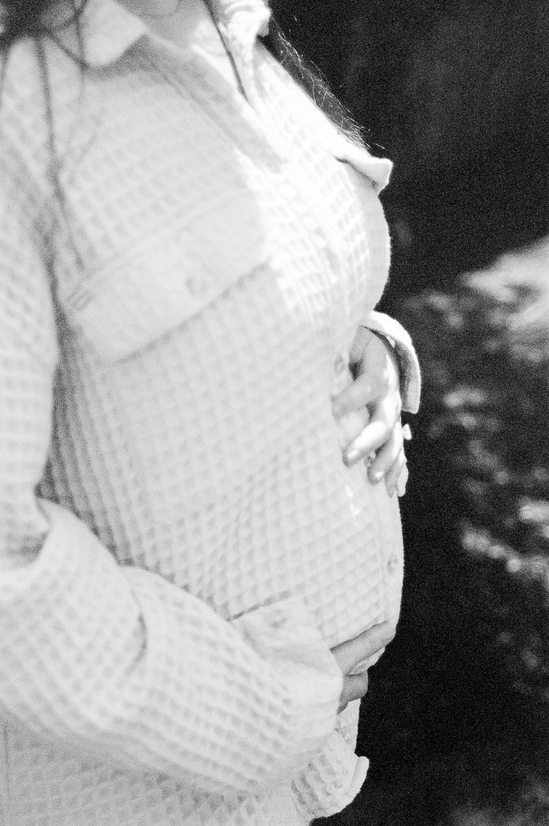 maternity film photos in portland, oregon