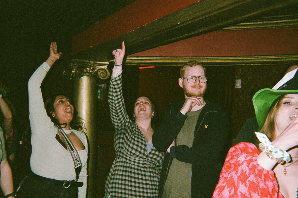 disposable flash film event photography