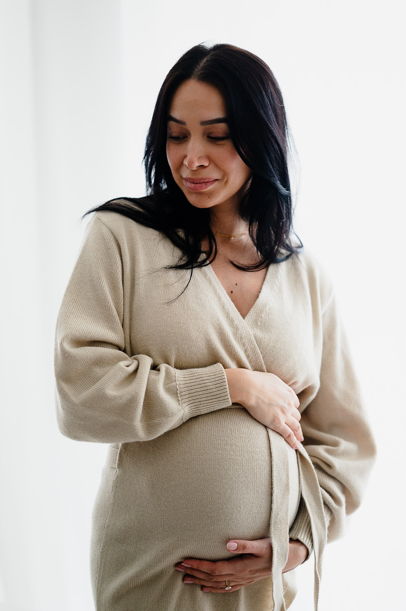 light and airy luxury maternity photoshoot